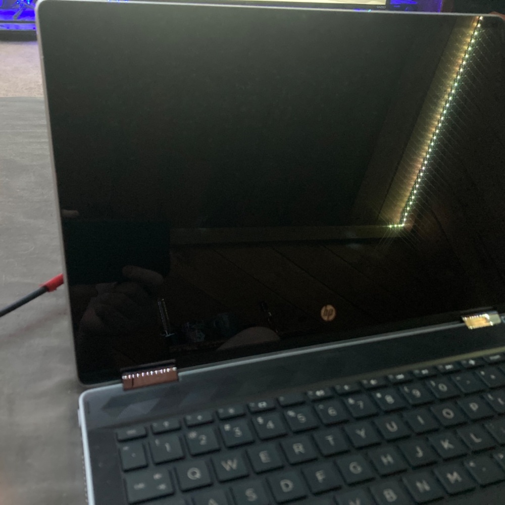 Computer - Picture 3 of 3